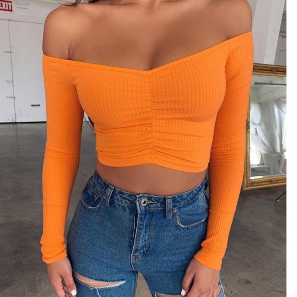 Tiger mist ripped long sleeve crop